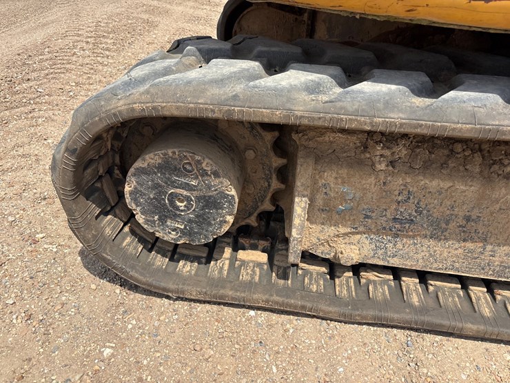 2017-deere-60g-image-11