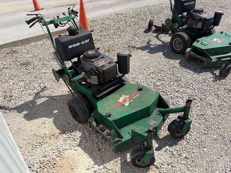#67-•-textron-bob-cat-32”-cut-mower-image-2