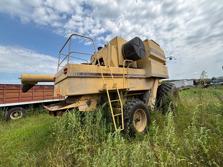 new-holland-tr98-image-9
