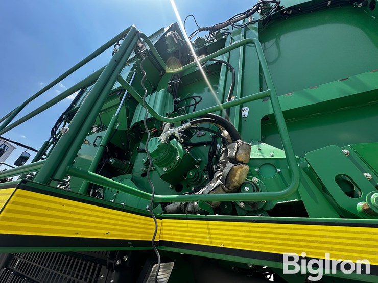 2016-john-deere-cs690-image-13