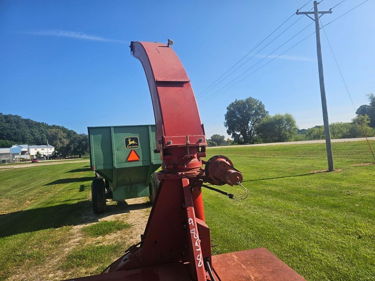 new-holland-790-image-13