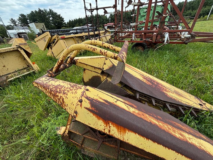 new-holland-s717-image-57
