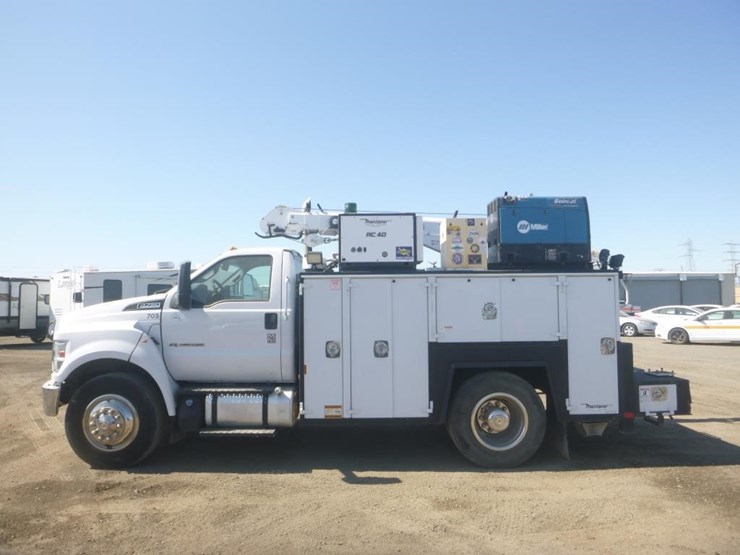 2017-ford-f750-image-5