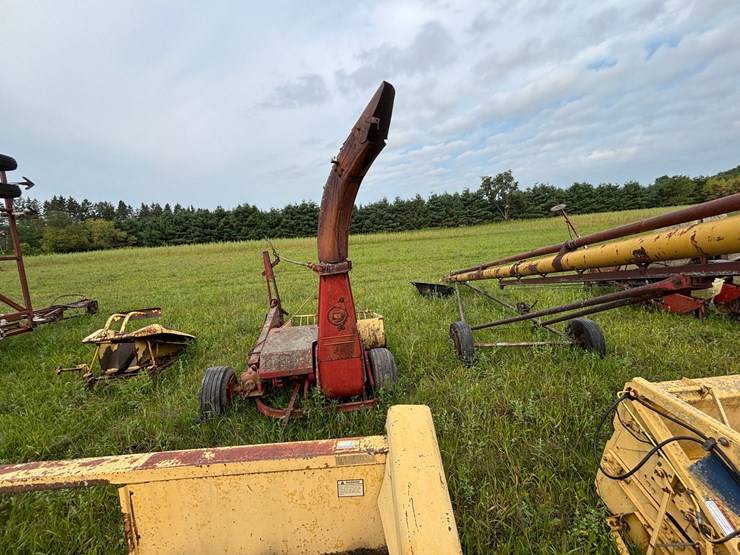 new-holland-s717-image-6