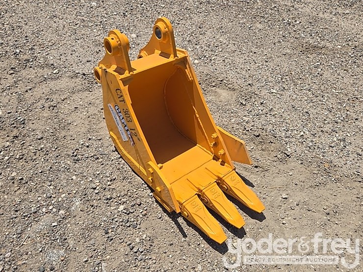 caterpillar-303-image-4