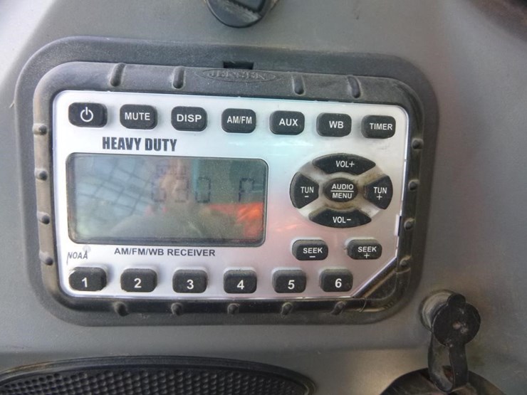 2020-bobcat-t770-image-8