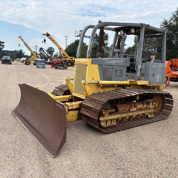 KOMATSU D39P