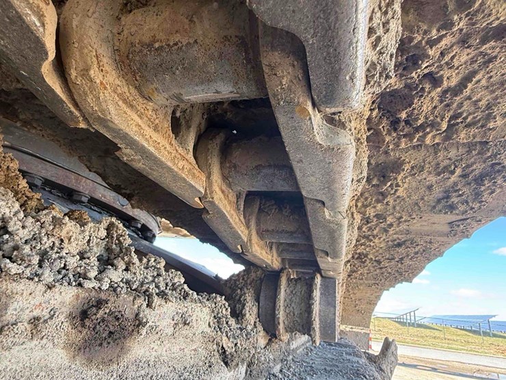 2014-komatsu-pc650-image-18