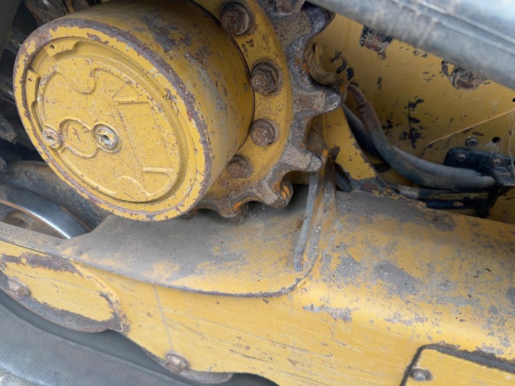 2020-caterpillar-259d3-image-13