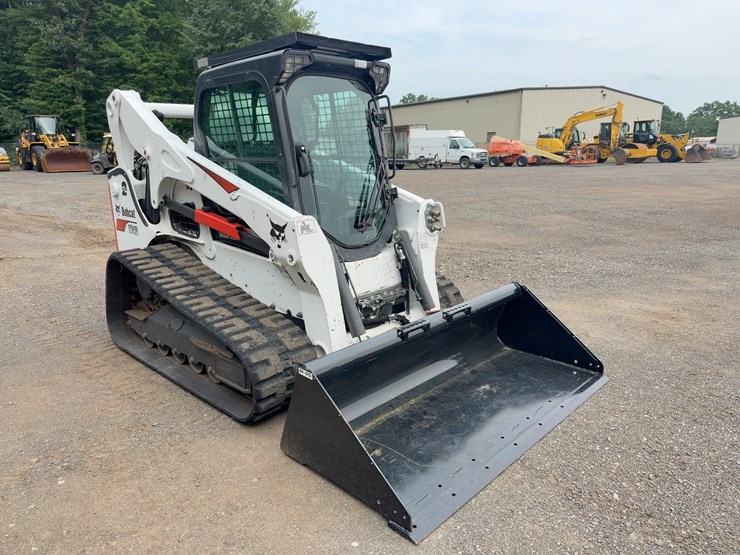 2020-bobcat-t740-image-7