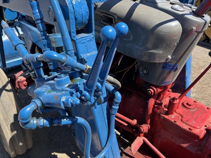ford-800-image-36