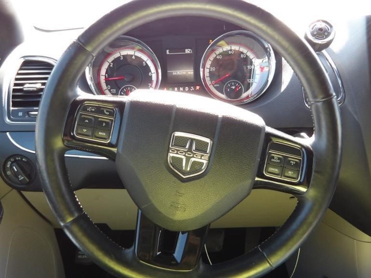 2017-dodge-grand-caravan-image-15