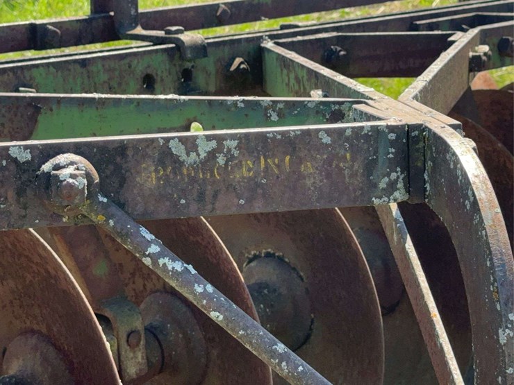 john-deere-disc-plow-image-14