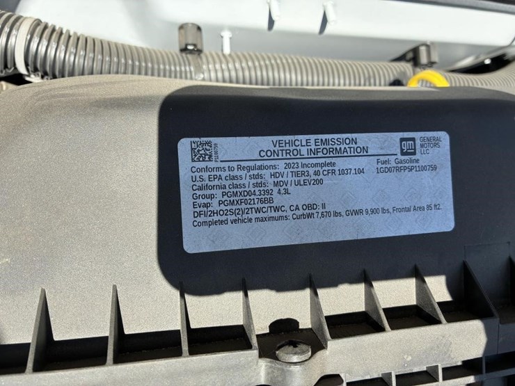 2023-gmc-3500-image-11