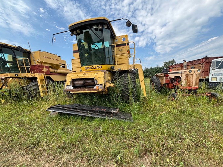 new-holland-tr98-image-1