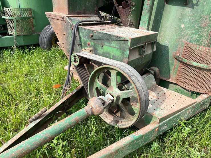 john-deere-700-image-10