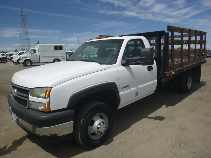 2007-chevrolet-3500-image-1
