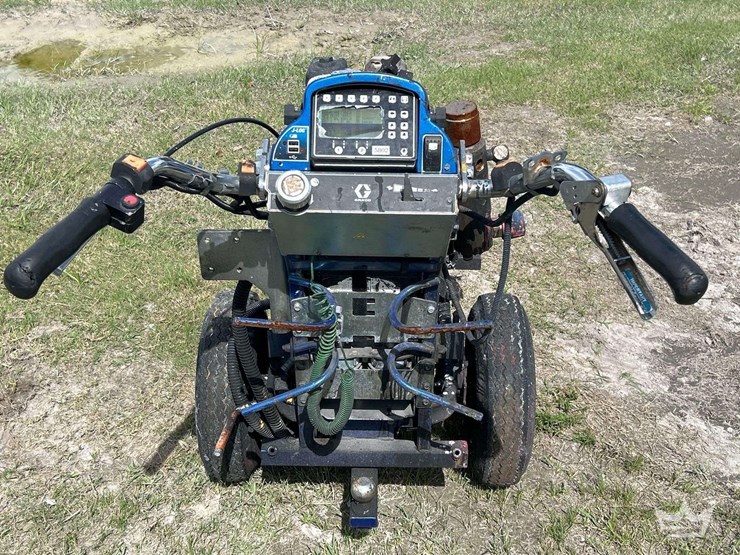 graco-linelazer-v-200hs-hp-airless-line-striper-image-19
