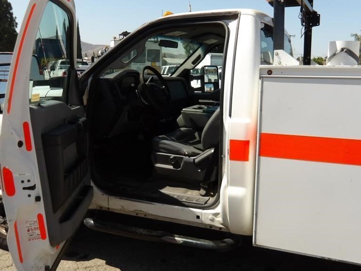 2014-ford-f350-image-11