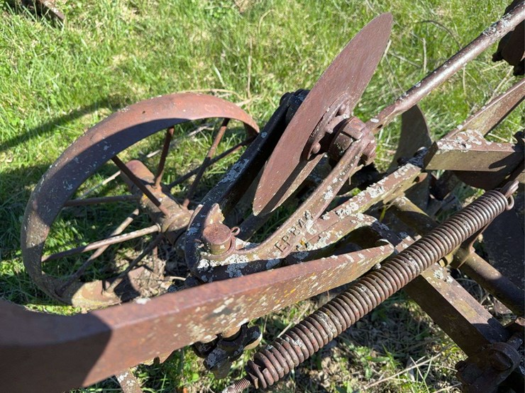 oliver-four-bottom-plow-image-18