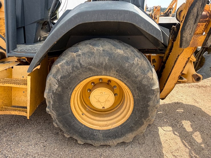 2013-deere-310sk-image-17