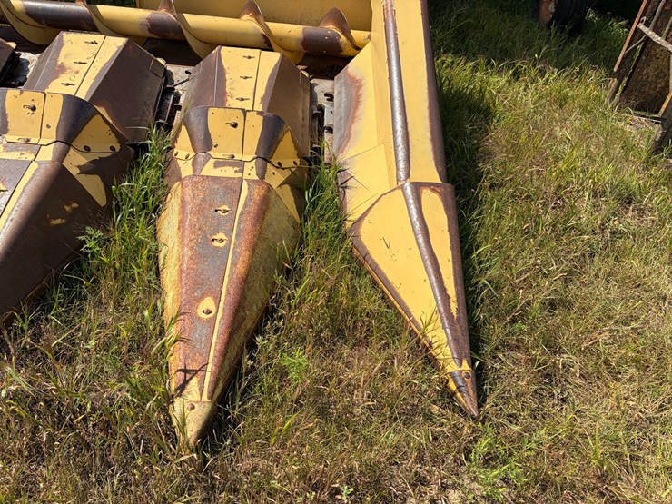 new-holland-974-image-8