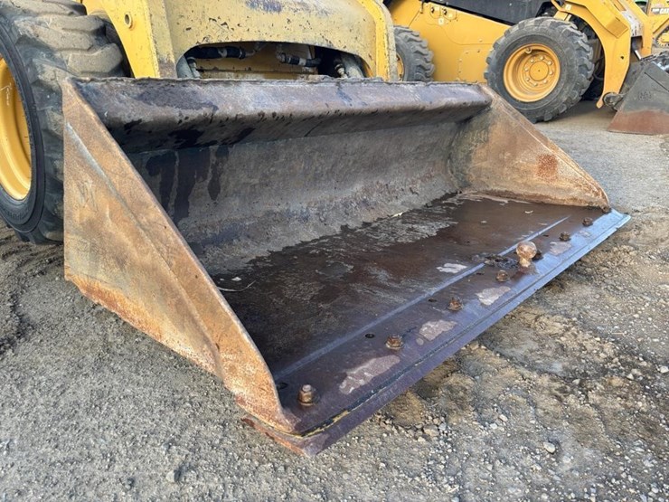caterpillar-226b3-image-11