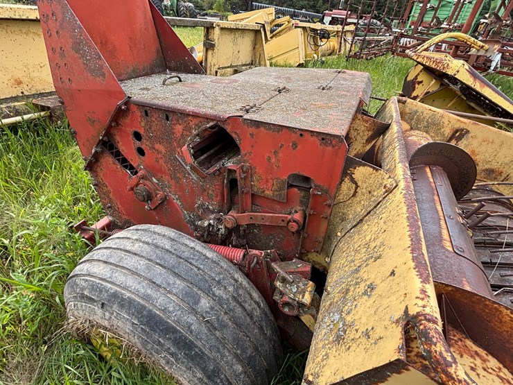 new-holland-s717-image-27
