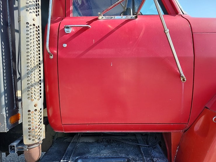 1971-ih-2010a-truck-image-23