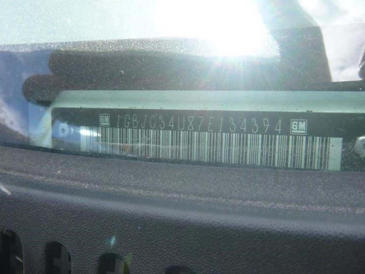 2007-chevrolet-3500-image-14