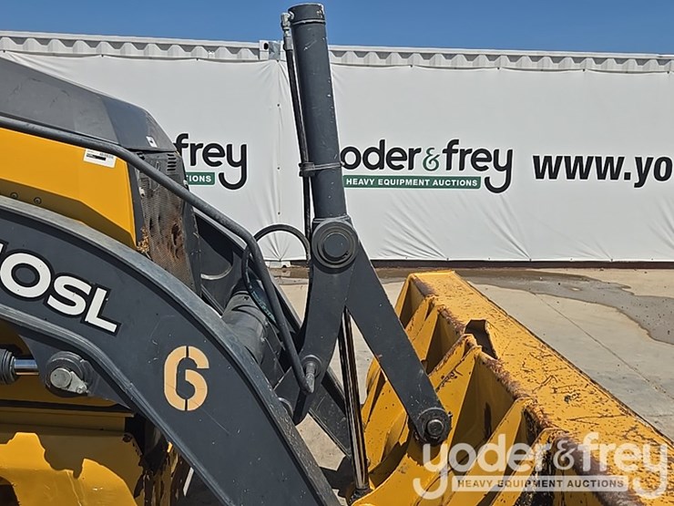 2019-deere-310sl-image-20