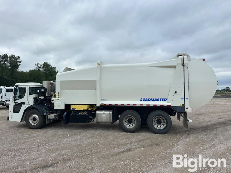 2024-mack-lr64-loadmaster-sideloader-t/a-garbage-truck-image-8