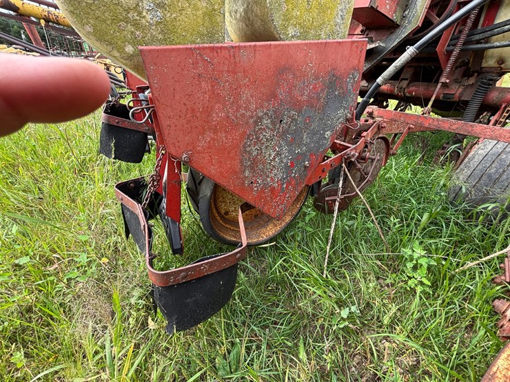 case-ih-400-image-21