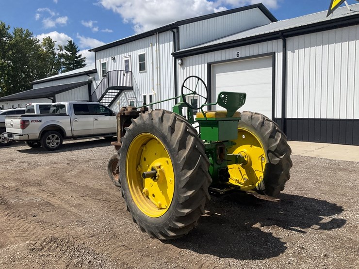 1953-john-deere-70-image-3