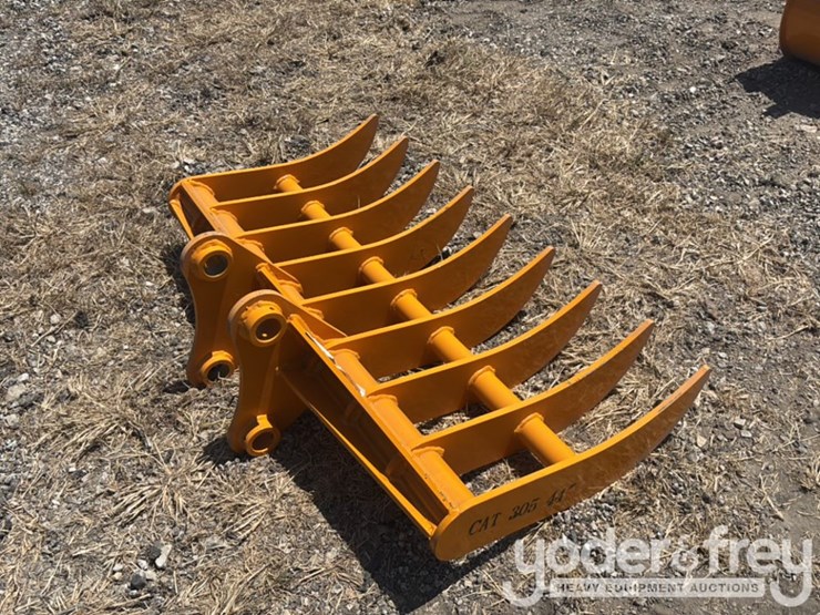 caterpillar-305-image-3