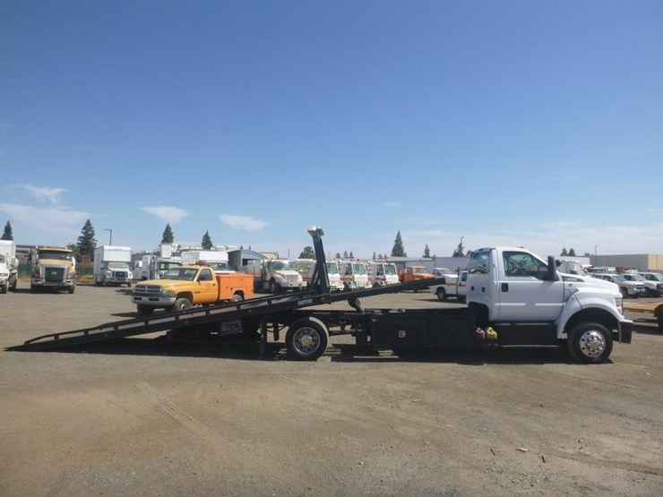 2016-ford-f650-image-12
