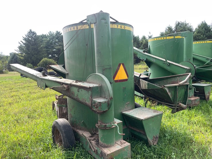 john-deere-700-image-6
