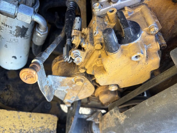 caterpillar-226b3-image-44