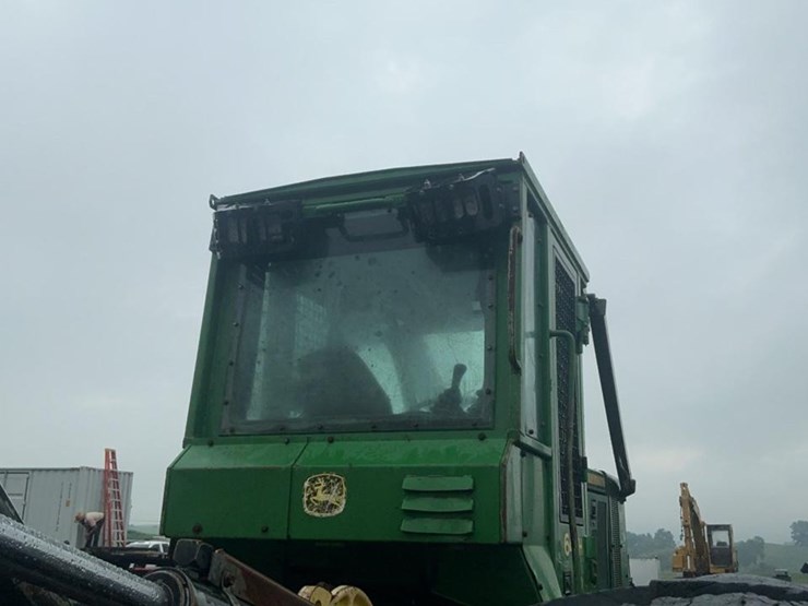 2014-deere-648h-image-33