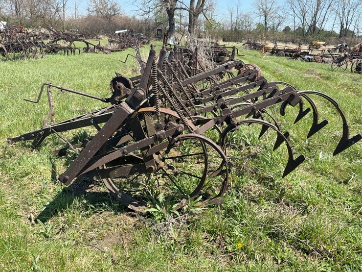 john-deere-8-image-6