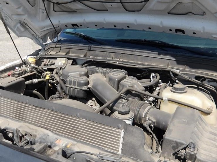 2016-ford-f250-xl-image-7
