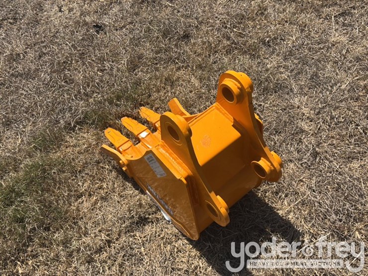 caterpillar-305-image-2