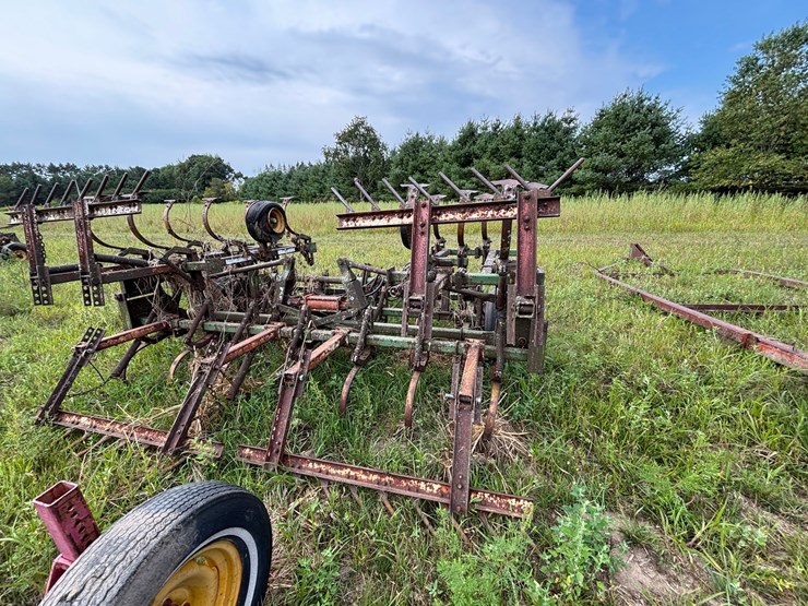 #2656-•-kewanee-17'-field-cultivator-image-6