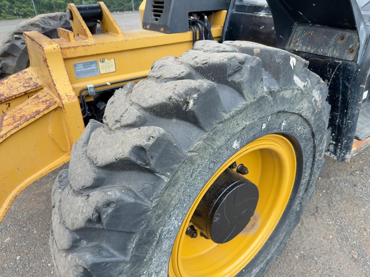 2014-caterpillar-tl943c-image-13
