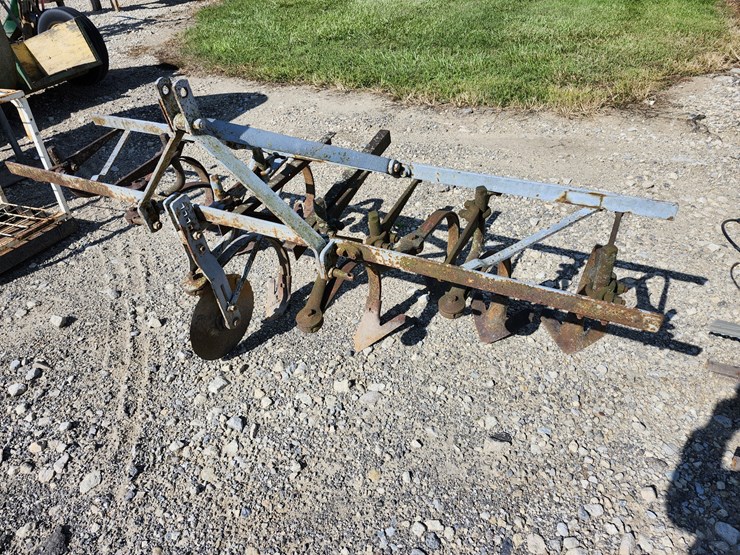 ferguson-3pt-2-row-cultivator-image-1