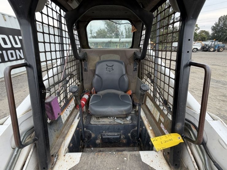 2008-bobcat-t190-image-19