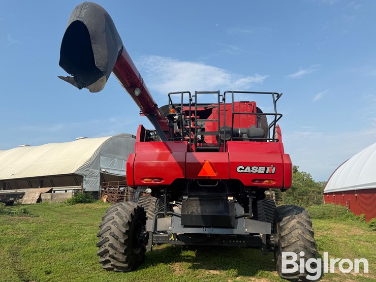 2010-case-ih-8120-image-6