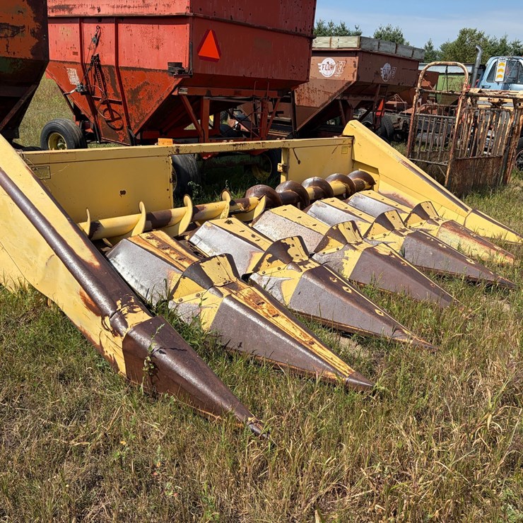 NEW HOLLAND 974