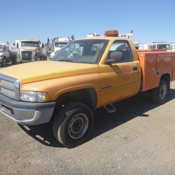2001 DODGE RAM 2500