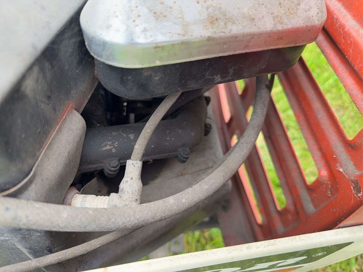 gilson-gt18he-garden-tractor-image-19